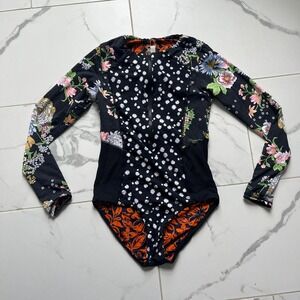 Maaji Black Bouquets Triton reversible long sleeve Surfsuit pattern size medium
